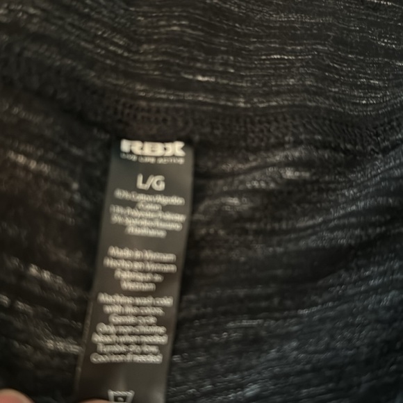Active wear work out pants. 2 pair. Both size L. Both worn bit good condition - Picture 6 of 7